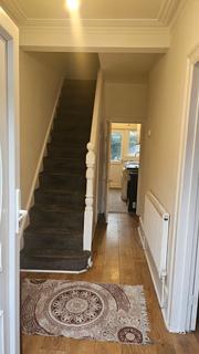 3 bedroom terraced house for sale, Smithies Road, London SE2