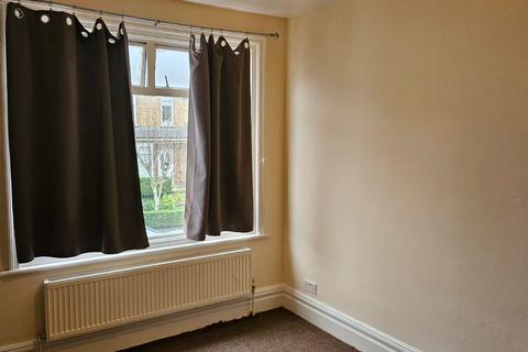 3 bedroom terraced house for sale, Smithies Road, London SE2