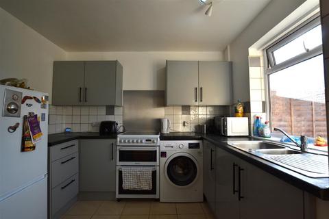2 bedroom apartment for sale, Fleet Road, Fleet GU51