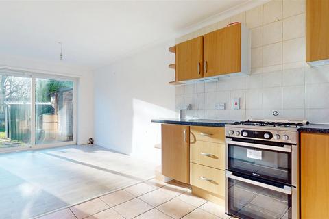 3 bedroom end of terrace house for sale, Great Denson, Milton Keynes MK6