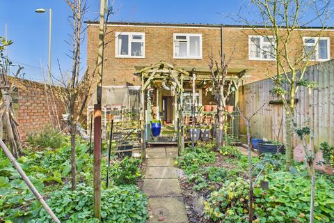 Montserrat Road, Basingstoke, RG24