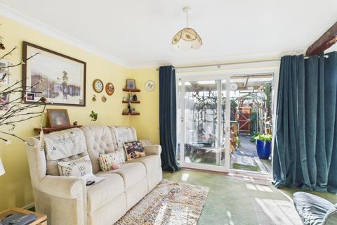 3 bedroom end of terrace house for sale, Montserrat Road, Basingstoke, RG24