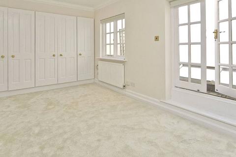4 bedroom house to rent, Park Village Mews, Regent's Park NW1