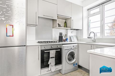 2 bedroom apartment to rent, Branksome Court, East End Road, East Finchley, London, N2