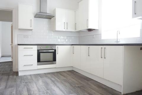 2 bedroom flat to rent, Flat 1, 46 Albany Street, Hull, HU3 1PL
