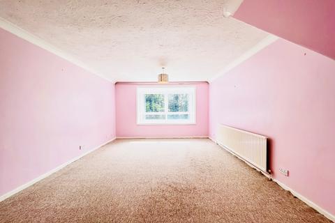 2 bedroom flat to rent, Tidenham Gardens, Croydon, CR0