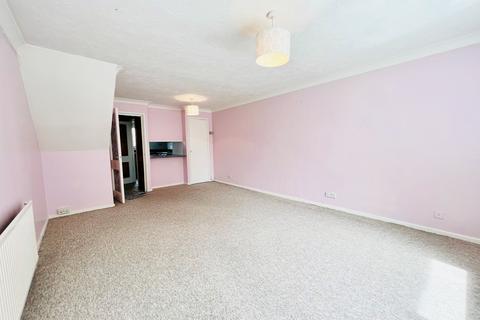 2 bedroom flat to rent, Tidenham Gardens, Croydon, CR0