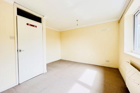 2 bedroom flat to rent, Tidenham Gardens, Croydon, CR0
