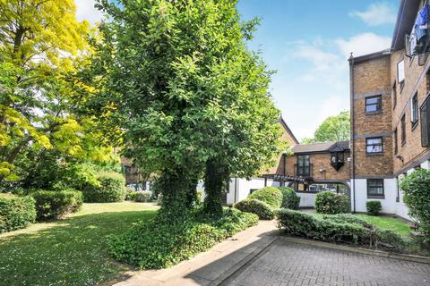 2 bedroom flat to rent, Longbridge Way, London, SE13