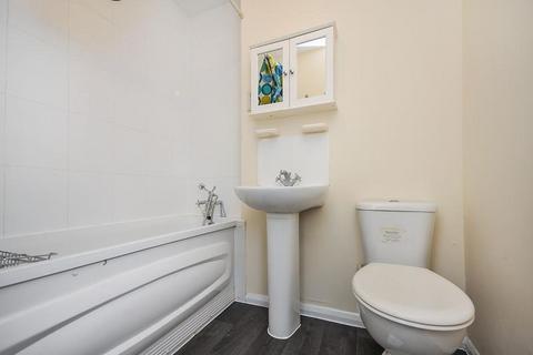 2 bedroom flat to rent, Longbridge Way, London, SE13