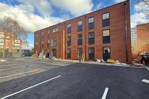 3 bedroom flat to rent, Grays Place, Slough, SL2