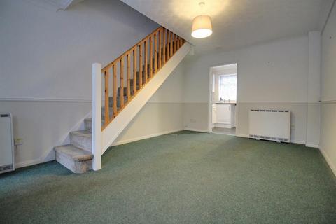2 bedroom semi-detached house to rent, Malthouse Court, Dereham