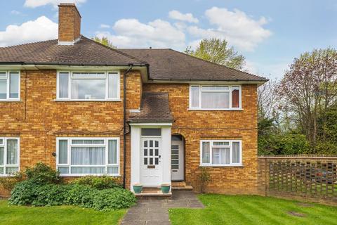 2 bedroom flat to rent, Kerry Court, Stanmore HA7