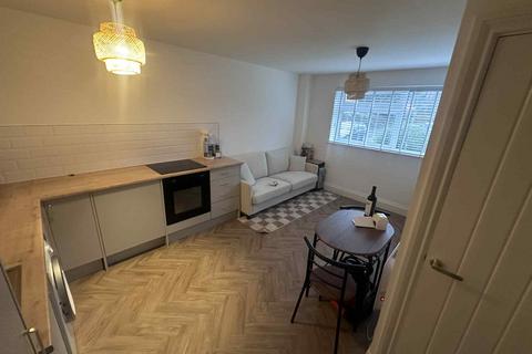 1 bedroom flat to rent, Clopton Road, Stratford-upon-Avon CV37