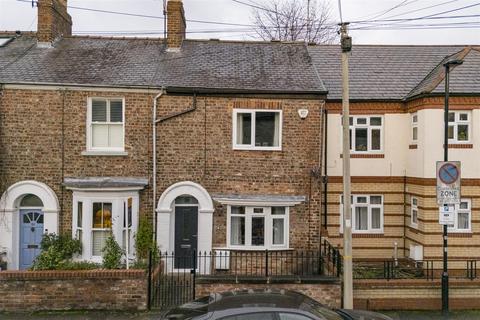 3 bedroom terraced house for sale - Nunthorpe Road, York