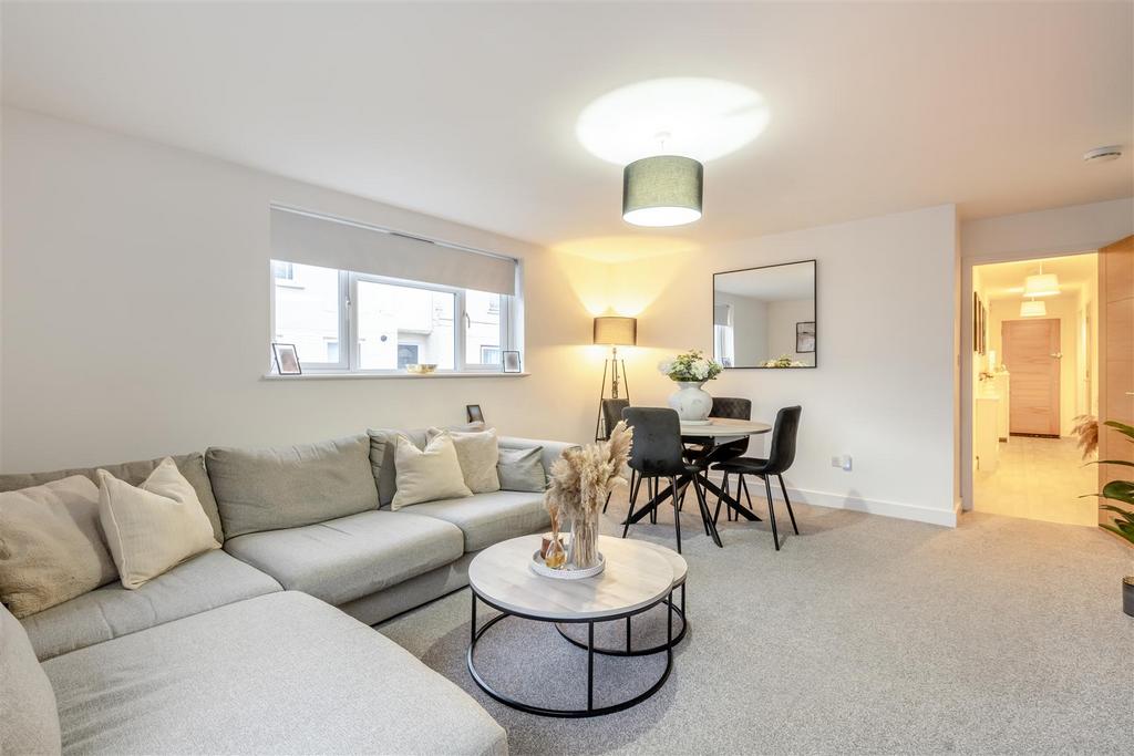 8674495-interior12.jpg