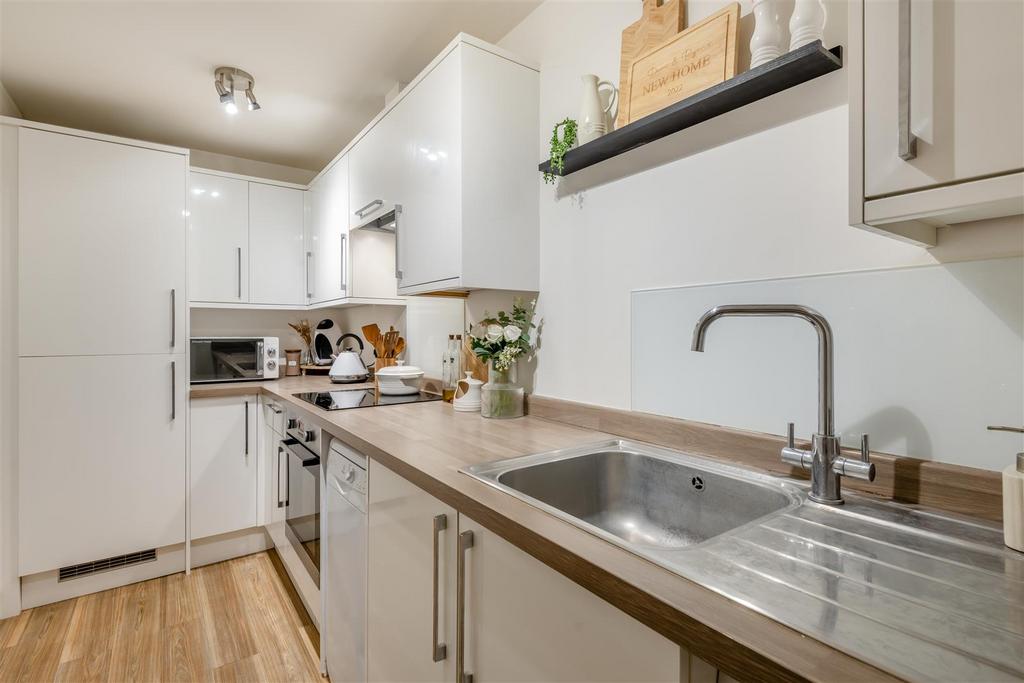 8674495-interior03.jpg
