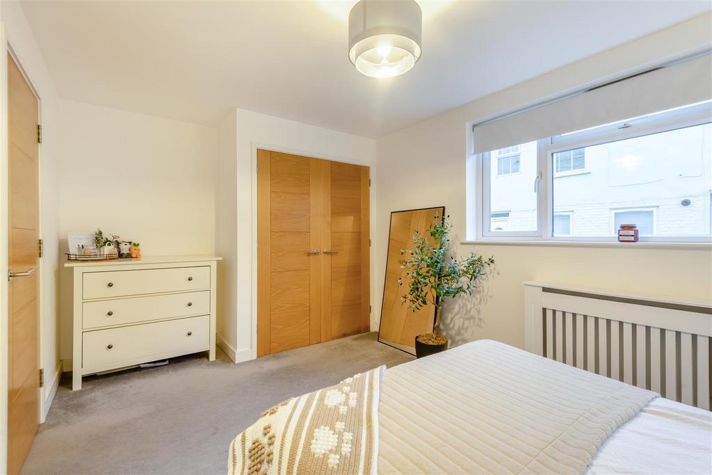 8674495-interior15.jpg
