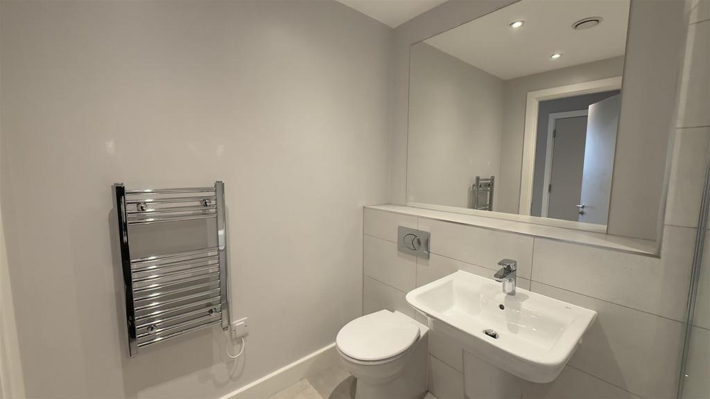 Bathroom 02.png