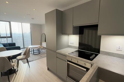 1 bedroom apartment to rent, 84 Oldfield road, Salford