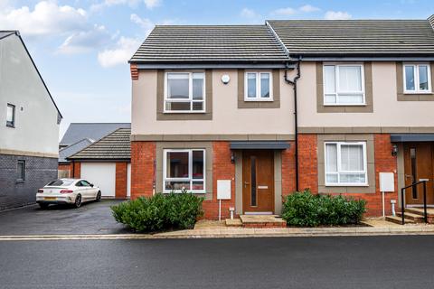 3 bedroom end of terrace house for sale, Maximus Gardens, Bristol BS31