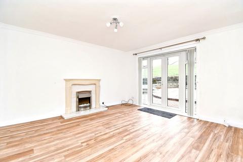 2 bedroom terraced house to rent, Argyll Place, Kilsyth, G65