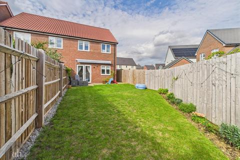 3 bedroom semi-detached house for sale, Levant Close, Elmswell