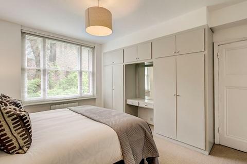 1 bedroom flat to rent, Hill Street, Mayfair W1J