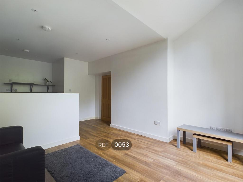 Kitchen &amp; Living area