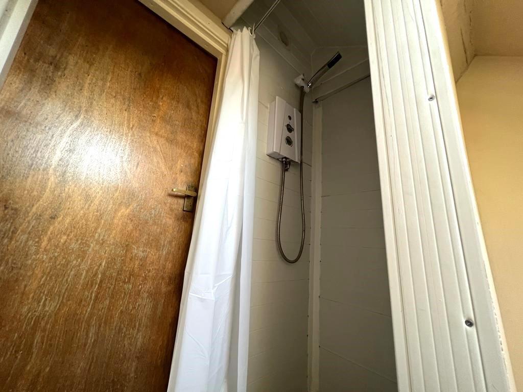Shower.jpg