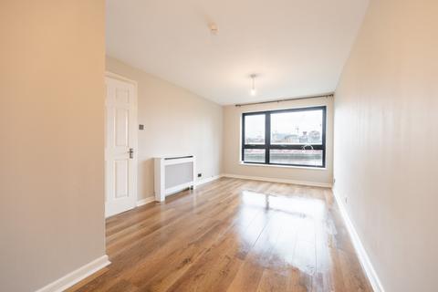 2 bedroom flat to rent, Mavisbank Gardens, Flat 2-1, Festival Park, Glasgow, G51 1HL
