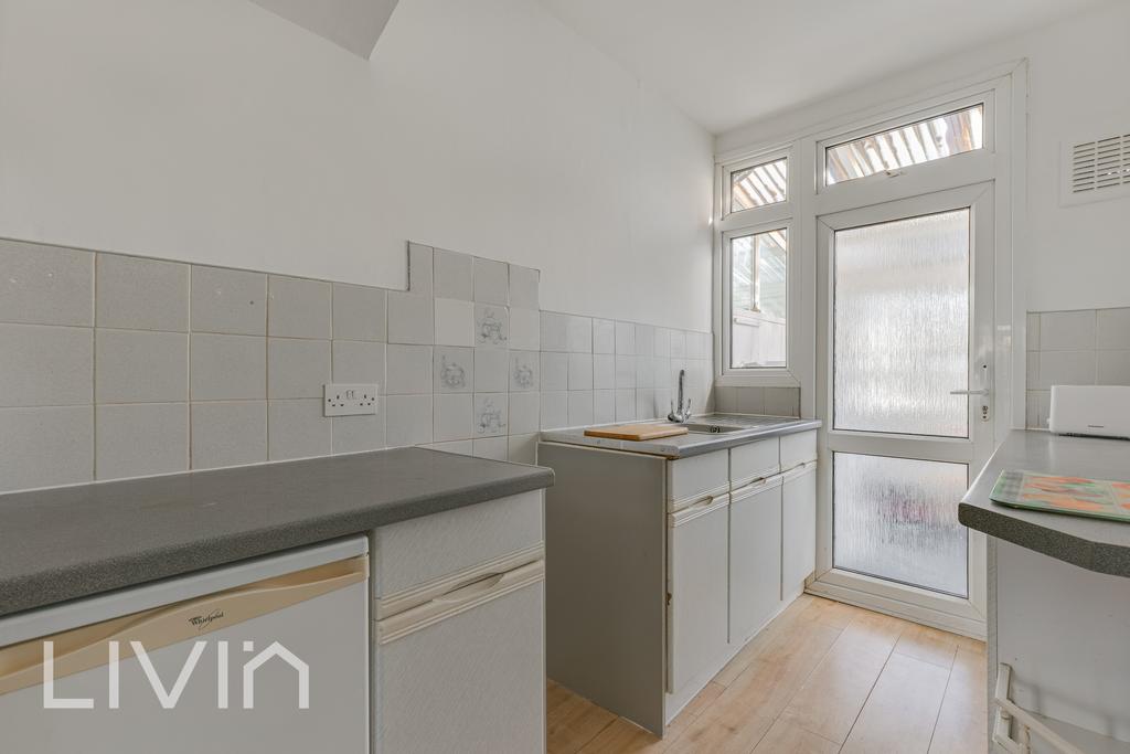 214 Harrington Road, SE25 - 9
