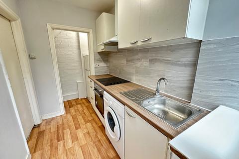 undefined, Limbury Road, Luton, Bedfordshire, LU3 2PN
