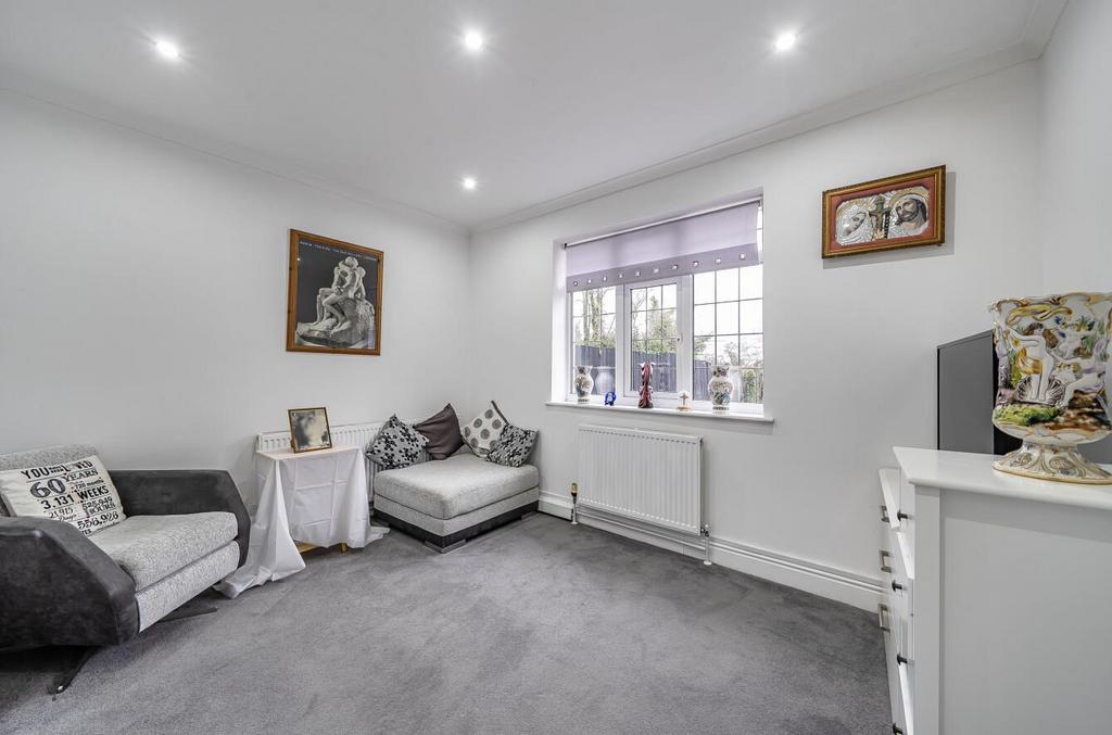 Davidson Frost-Wellings, DFW, Clamp Hill, Stanmore