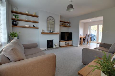 3 bedroom semi-detached house for sale, The Pasture, Ashford TN24
