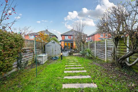 2 bedroom semi-detached house for sale, Greenfields Avenue, Harrogate, HG2