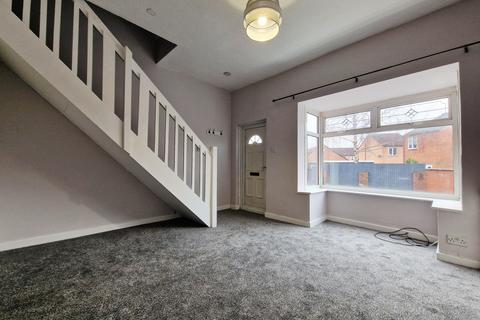 2 bedroom terraced house to rent, Tulketh Road, Preston PR2