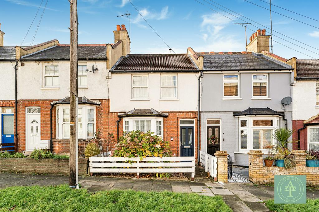 3 Bedroom Terraced for Sale