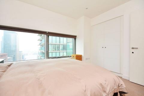 2 bedroom flat for sale, Landmark West Tower, Canary Wharf, London, E14