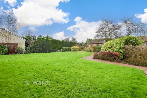 2 bedroom terraced bungalow for sale, Russet Court, Maidstone ME17