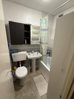 1 bedroom flat for sale, Brunswick Centre, London, WC1N