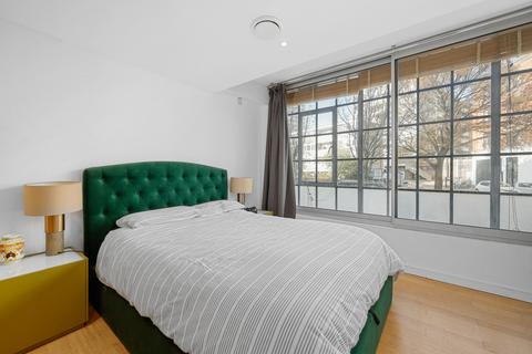 1 bedroom flat for sale, St. John Street, London, EC1V