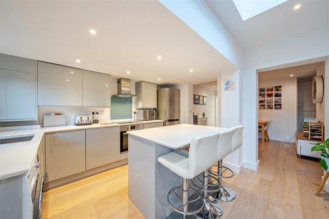 2 bedroom terraced house for sale, Kirdford Road, Arundel