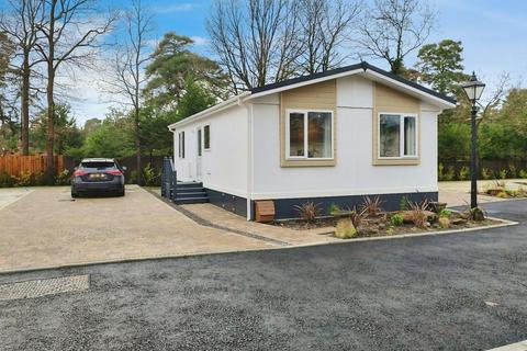 2 bedroom park home for sale - Nine Mile Ride, Wokingham