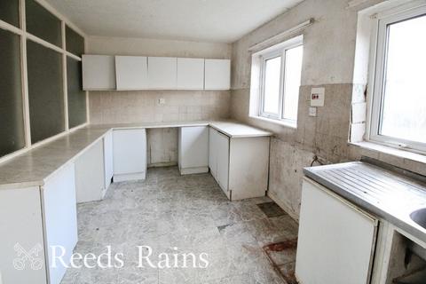undefined, Suffolk Close, Cheshire SK10