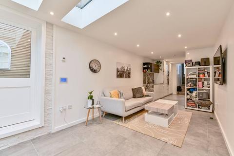 undefined, Danbury Street, London, N1, Angel, London, N1