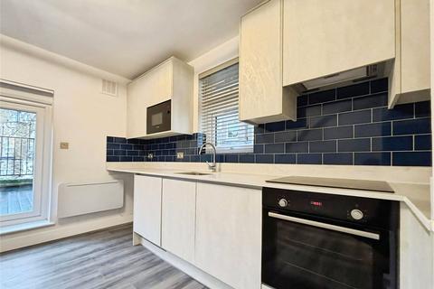 Studio to rent, St. Stephens Crescent, London, W2