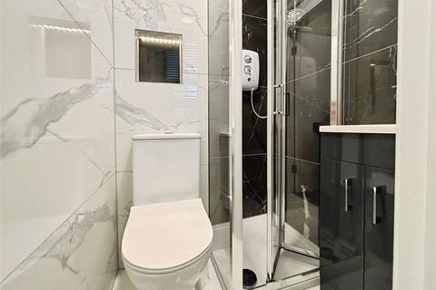 Studio to rent, St. Stephens Crescent, London, W2