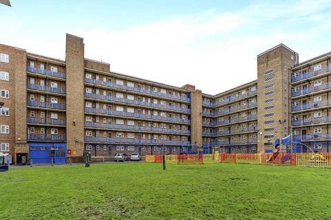2 bedroom apartment to rent, Woolridge Way, London