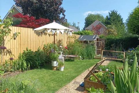 undefined, Ebor Paddock, Calne